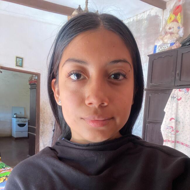 Babysitter in Santa Cruz: Alejandra