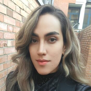 Babysitter in Modena: Zoherh