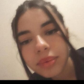 Babysitter Maringá: Thais