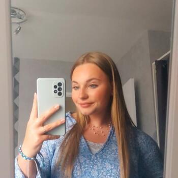 Babysitter Saint-Léonard: Chloé Cornet