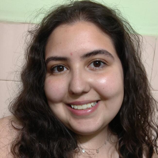 Niñera en Mendoza: Avril