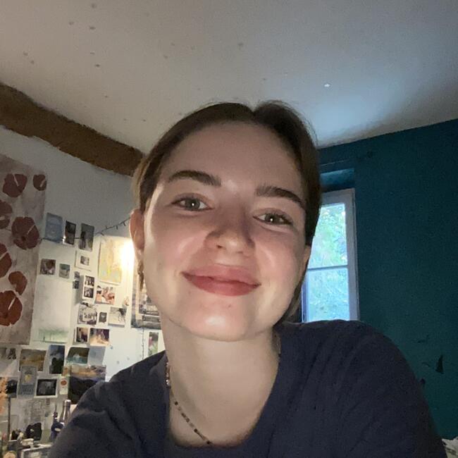Babysitter in Paris: Olivia