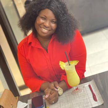 Babysitter in Abidjan: Kone