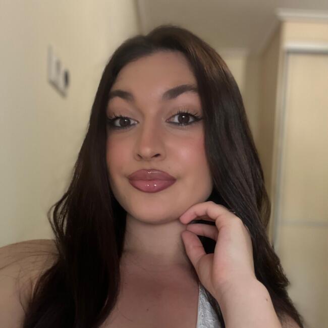 Babysitter in Tavros: Anna