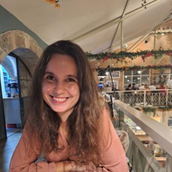 Trabalho de babysitting em Montijo: Trabalho de babysitting Bárbara