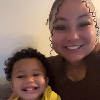 Babysitter in Rosedale: Lauren