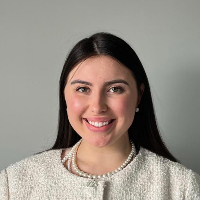 Babysitter in Carrickfergus: Alina