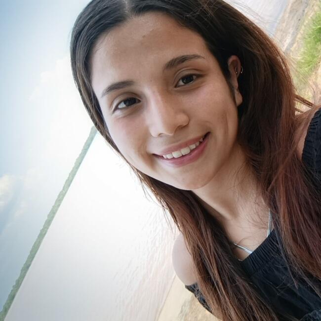 Babysitter in Pilar: Mara Donnet