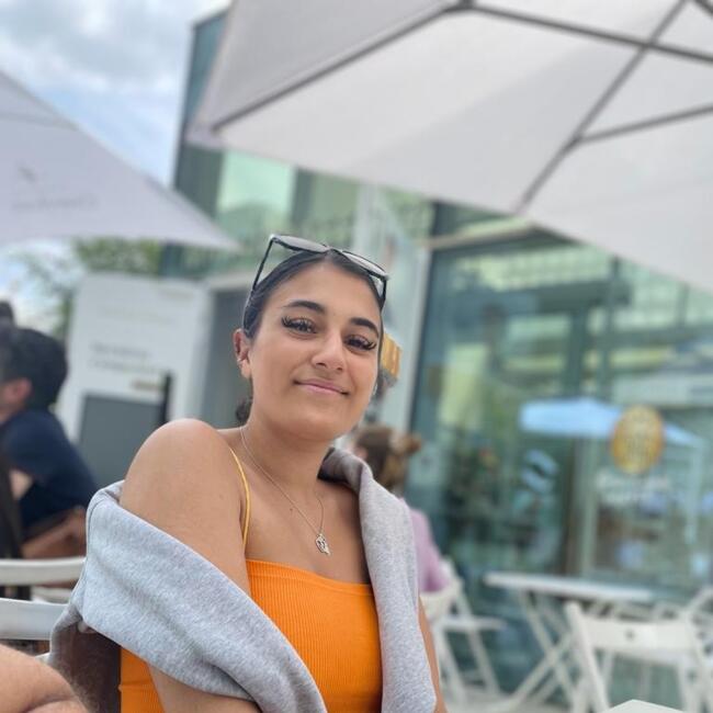 Babysitter in Grenoble: Clara