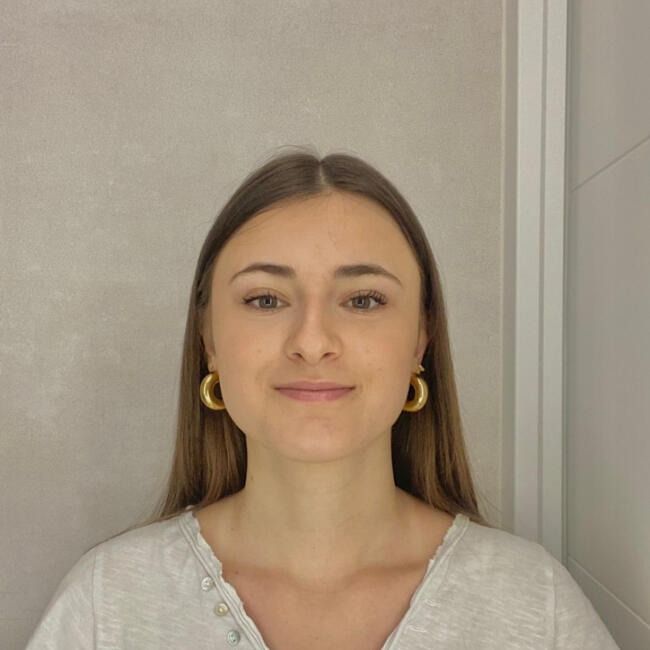 Babysitter in Barcelona: Julia