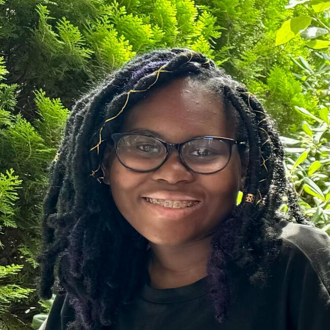 Babysitter in Sartrouville: Maely