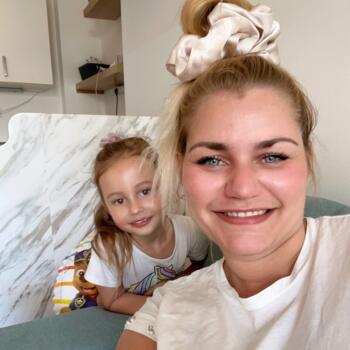 Babysitter Prague: Dominika