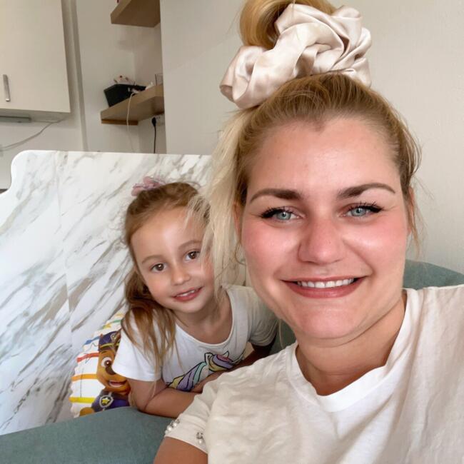 Babysitter in Prag: Dominika