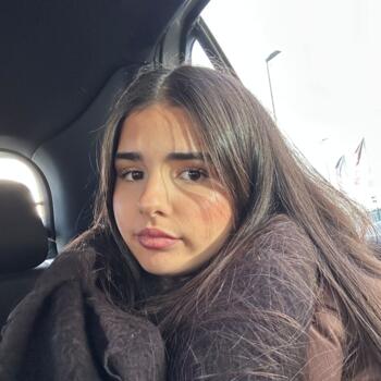 Babysitter in Bonn: Laurina