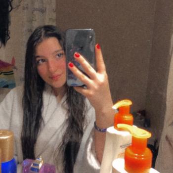 Baby-sitter in Tinqueux: Isciane