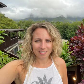 Baby-sitter in Winnipeg: Kairee