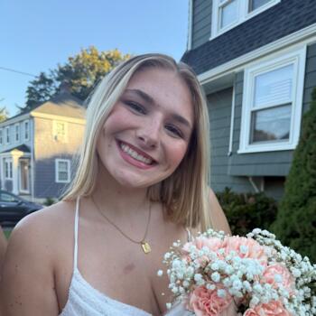 Babysitter Medford: Isabella