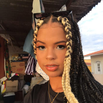 Babá em Salvador: Gabriella Brito