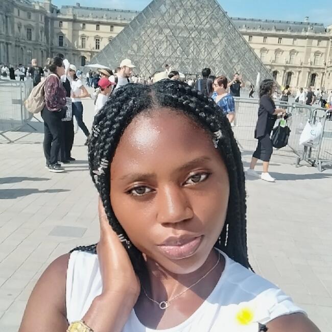 Babysitter in Penchard: Reine