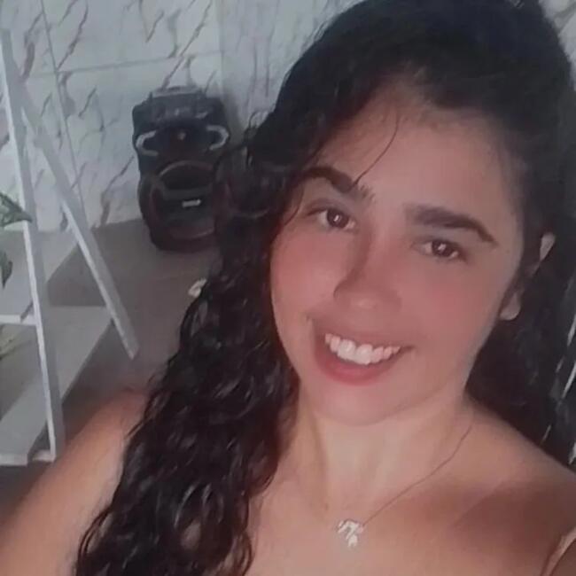 Babá em Itapissuma: Talia