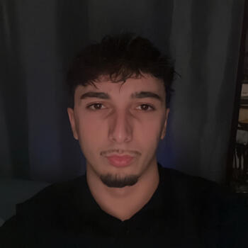 Babysitter in Saint-Quentin: Noam