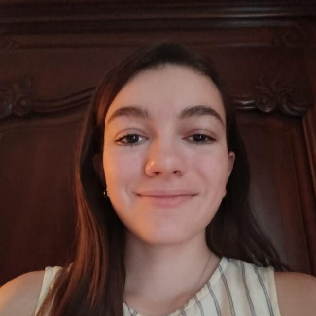 Babysitter in Mehun-sur-Yèvre: Talia