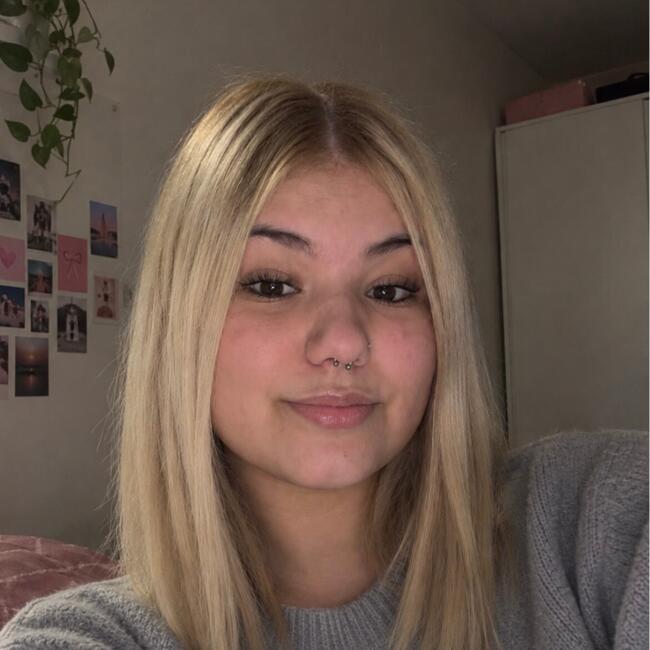 Babysitter in Groningen: Koralia Thomais