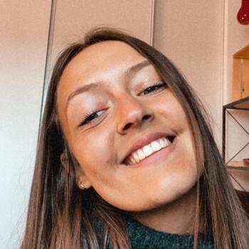 Baby-sitter in Vezin-le-Coquet: Allisson