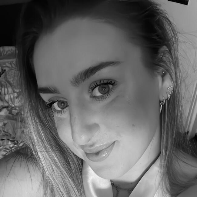 Babysitter in Puycasquier: Solene