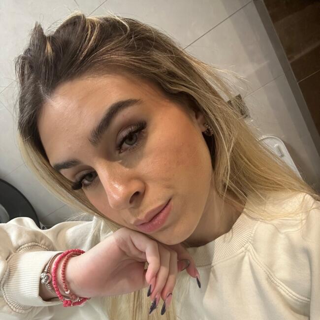 Babysitter στην περιοχή Καλαμαριά: Χρυσα