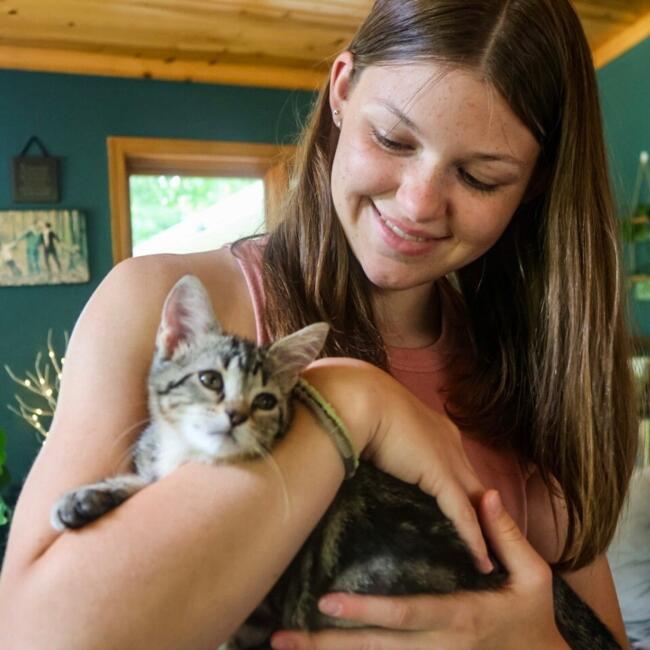 Babysitter in Onalaska: Zali