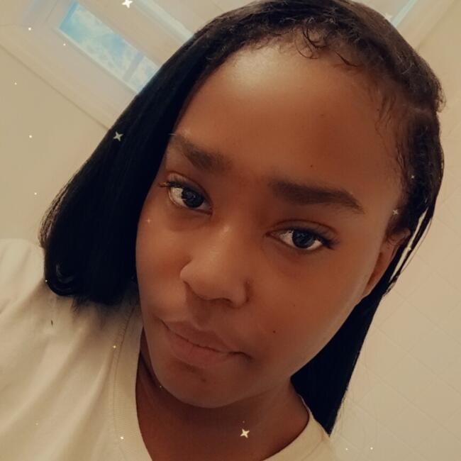 Babysitter in Conyers: Amanda