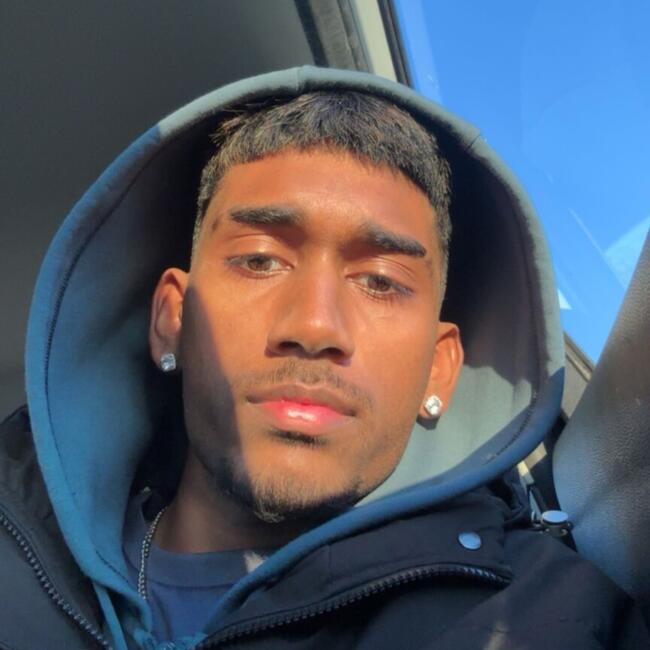 Babysitter in Watford: Dinesh