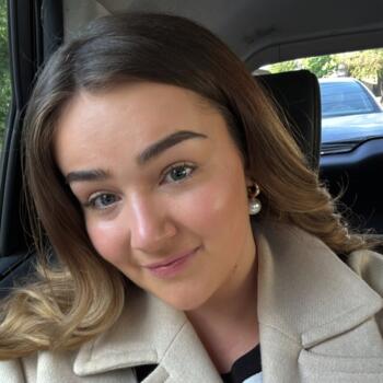 Babysitter in London: Lottie