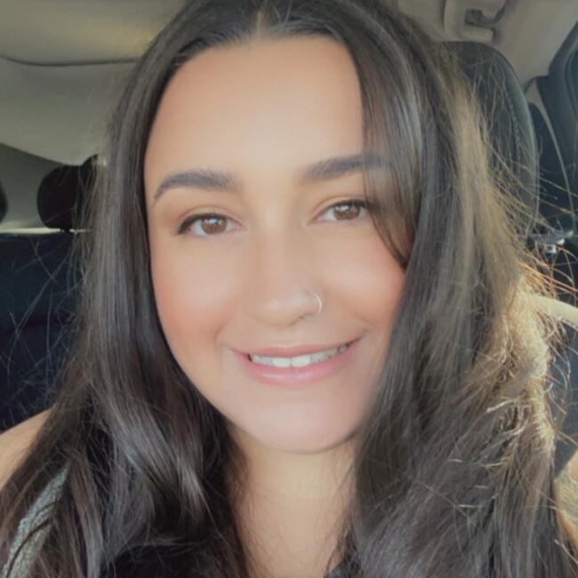 Baby-sitter in Cambridge: Kelly