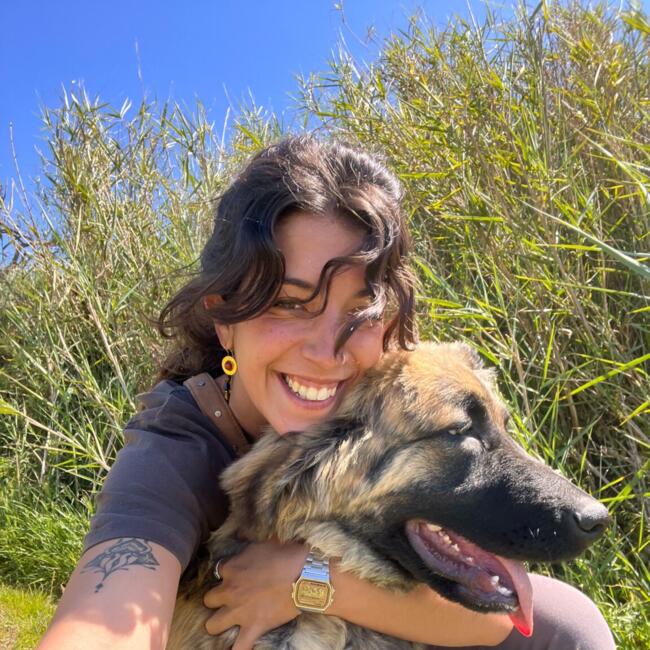 Babysitter in São Pedro da Cadeira: Ana