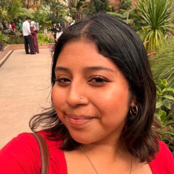 Babysitter in Chula Vista: Dhalia