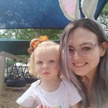 Babysitting job in Lockhart: babysitting job Kelly