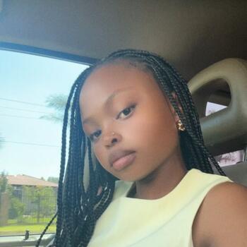 Babysitter in Krugersdorp: Tshireletso