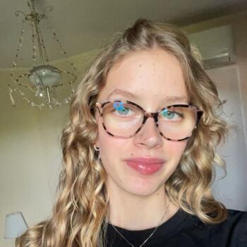 Babysitter in Vénissieux: Lila