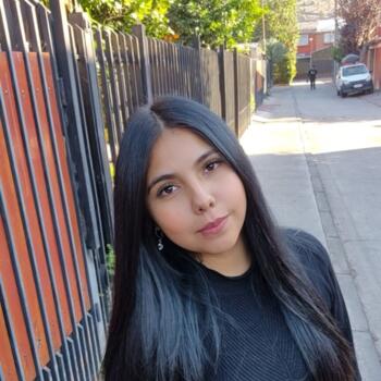 Babysitter in Renca: Melanie
