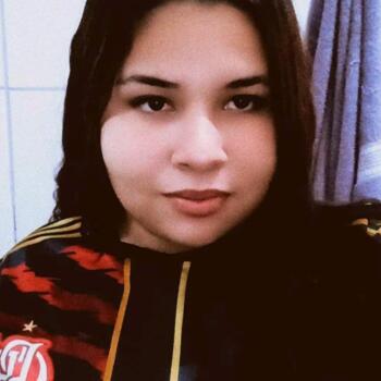 Babysitter in Uberlândia: Alicia