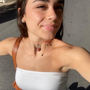 Babysitter in Rome: Emma