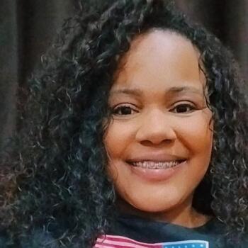 Babysitter in Niterói: Gleiciane