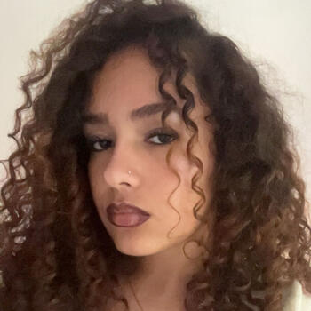 Babysitter in Vénissieux: Nesrine