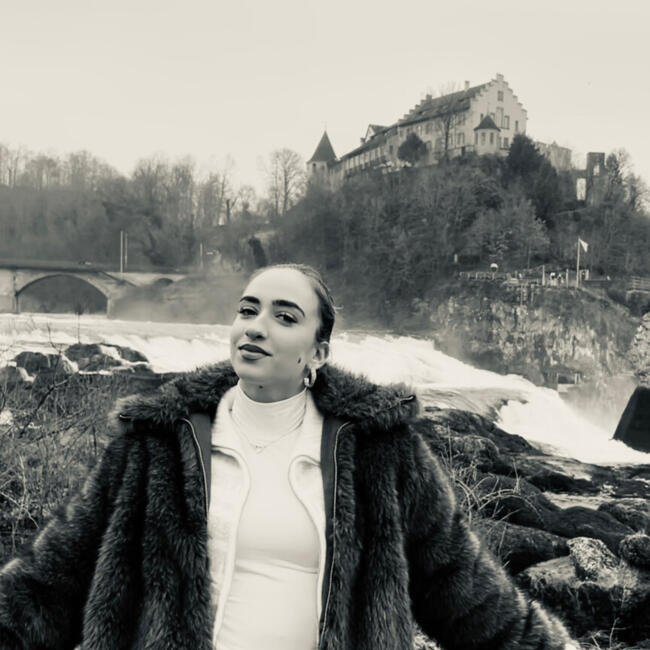 Babysitter in Athens: Emmanouela