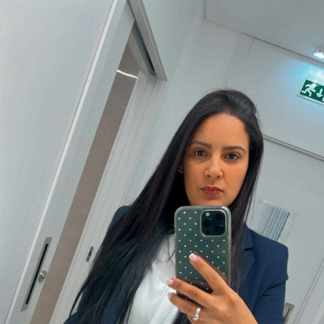 Trabalho de babysitting em Carregado: Vanessa