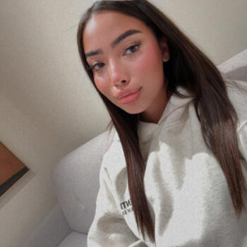 Babysitter Montreal: Yasmin