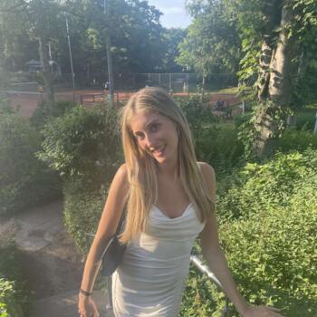 Oppas in Wassenaar: Louise heens