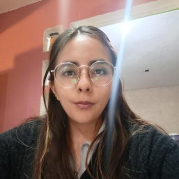 Babysitter in San Antonio la Isla: Alin Estefanía